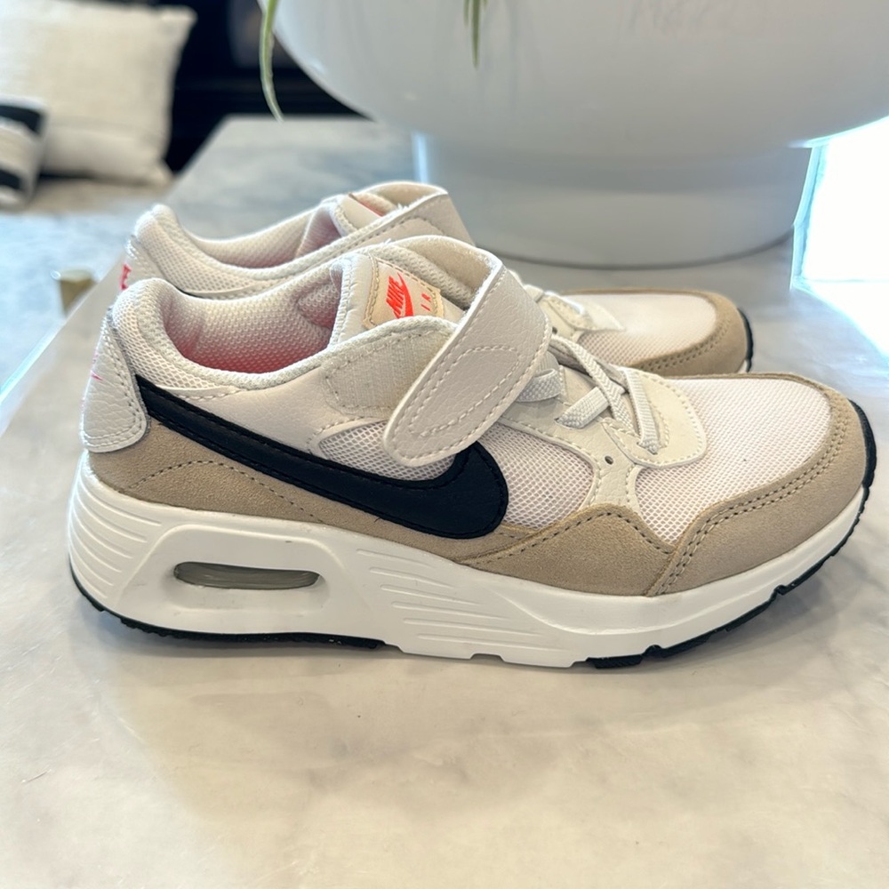 NEW Kids Nike tennis shoes, size 1, Never been worn!